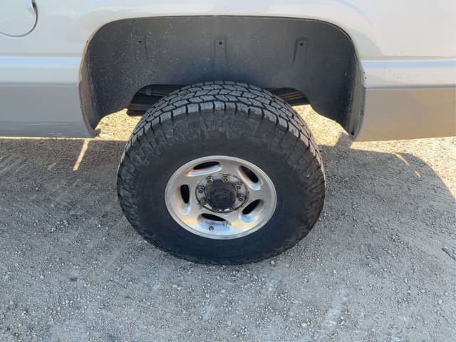 Image of Dodge Ram 2500 equipment image 2
