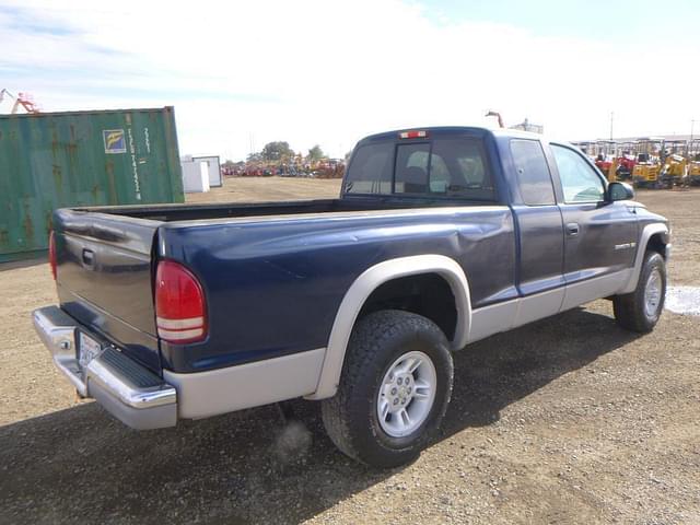 Image of Dodge Dakota equipment image 2