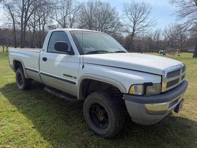 Image of Dodge Ram 1500 equipment image 1