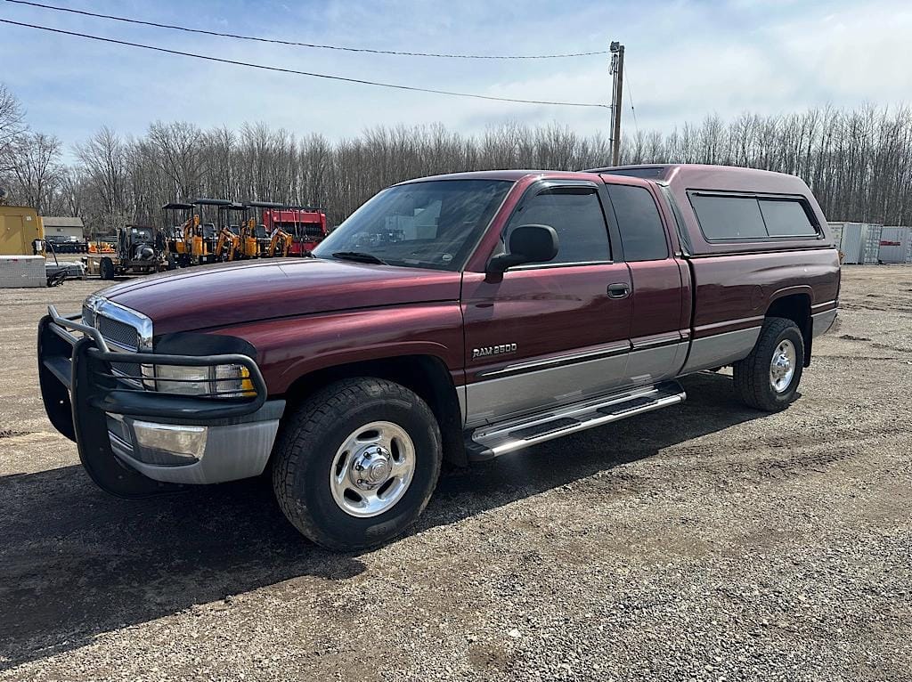 2000 Dodge Ram 2500 Equipment Image0