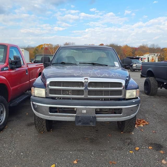 Image of Dodge Ram 2500 equipment image 1