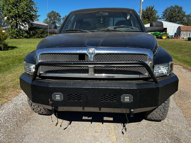 Image of Dodge Ram 2500 equipment image 4