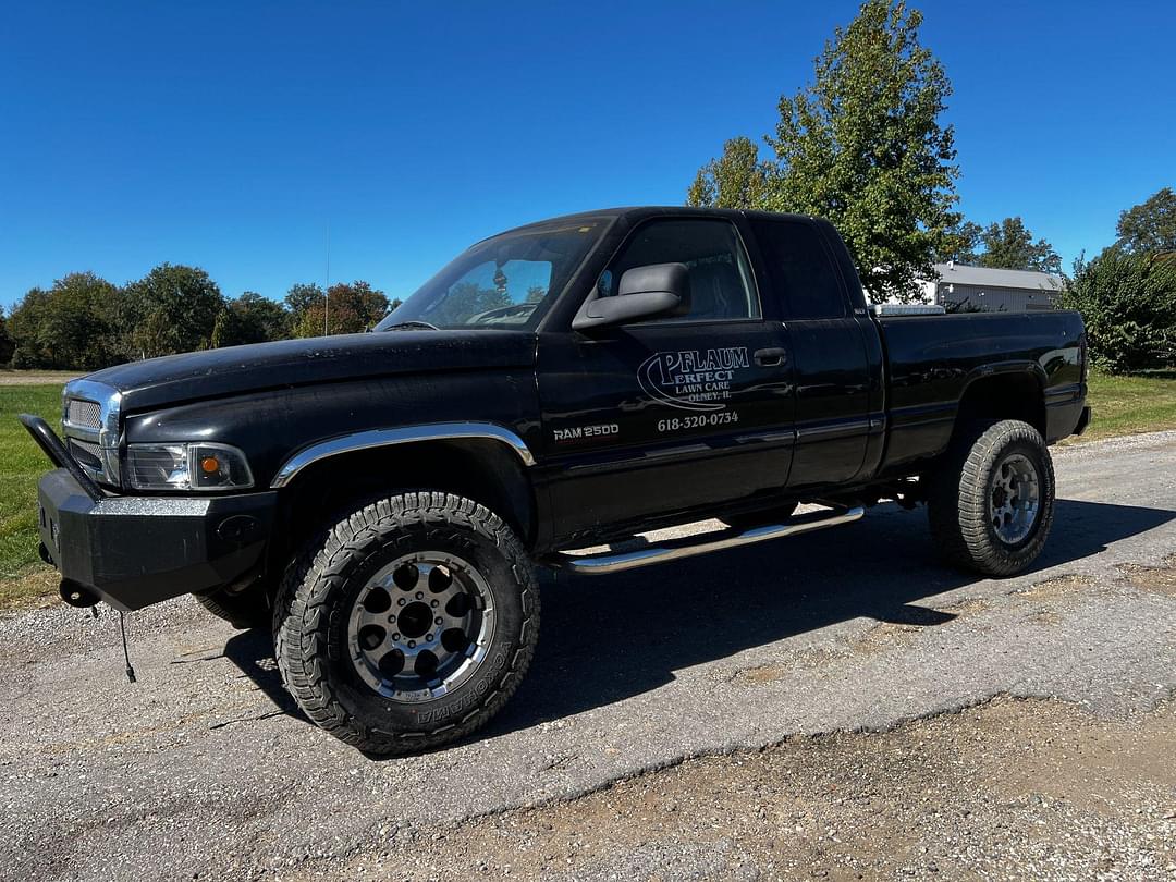 Image of Dodge Ram 2500 Primary image