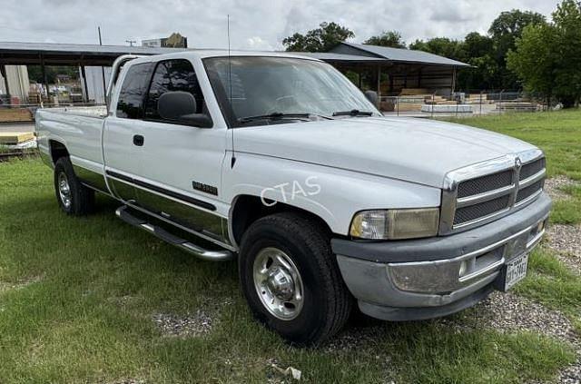 Image of Dodge Ram 2500 equipment image 1