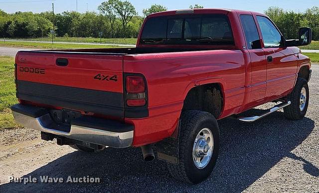 Image of Dodge Ram 2500 equipment image 4