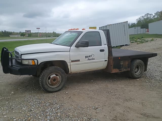 Image of Dodge Ram 3500 equipment image 1