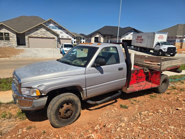 Image of Dodge Ram 3500 equipment image 2