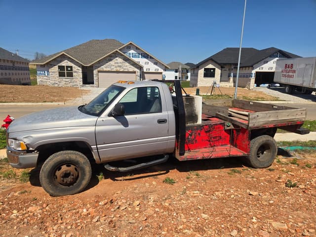 Image of Dodge Ram 3500 equipment image 4