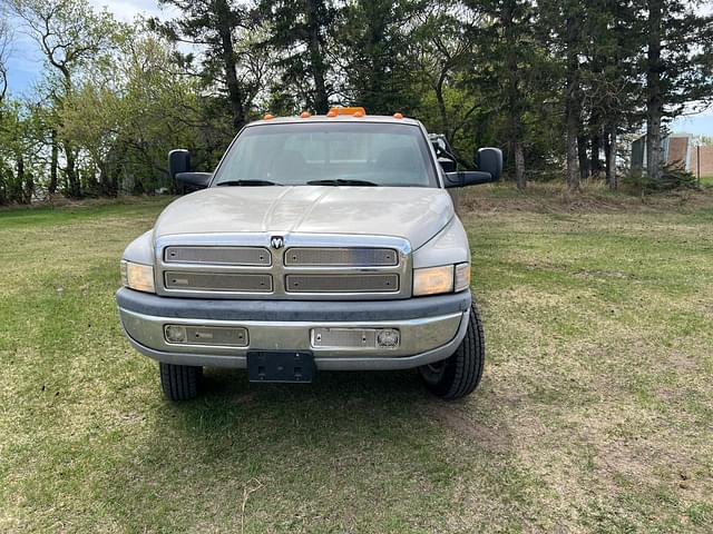 Image of Dodge Ram 3500 equipment image 1