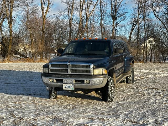 Image of Dodge Ram 3500 equipment image 4