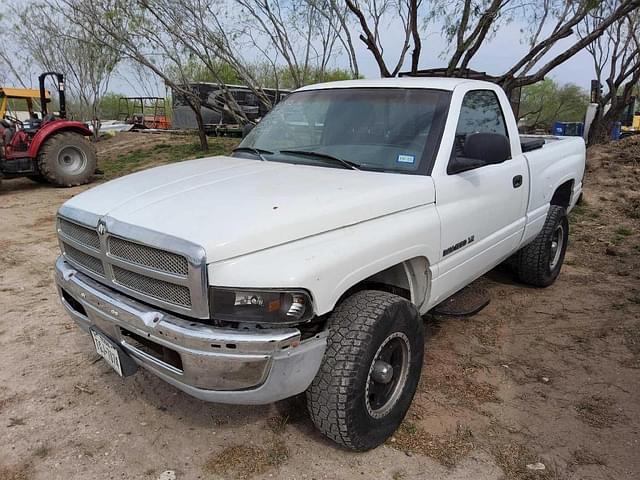 Image of Dodge Ram 1500 equipment image 1