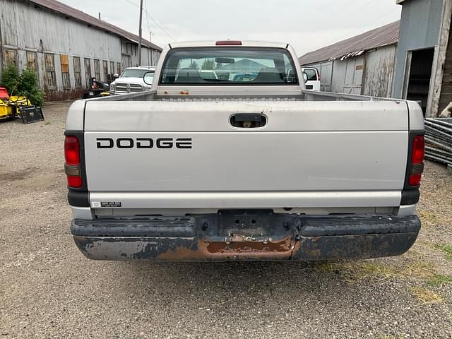 Image of Dodge Ram 1500 equipment image 4