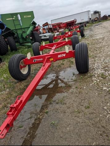 Main image E-Z Trail 1074