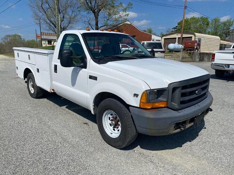 Image of Ford F-350 Primary image