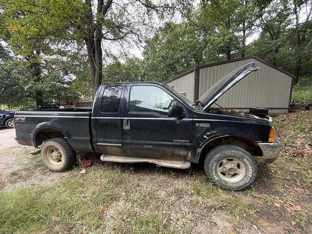 Image of Ford F-250 equipment image 4