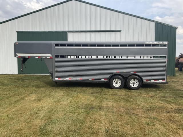 Image of Featherlite 8107 equipment image 2