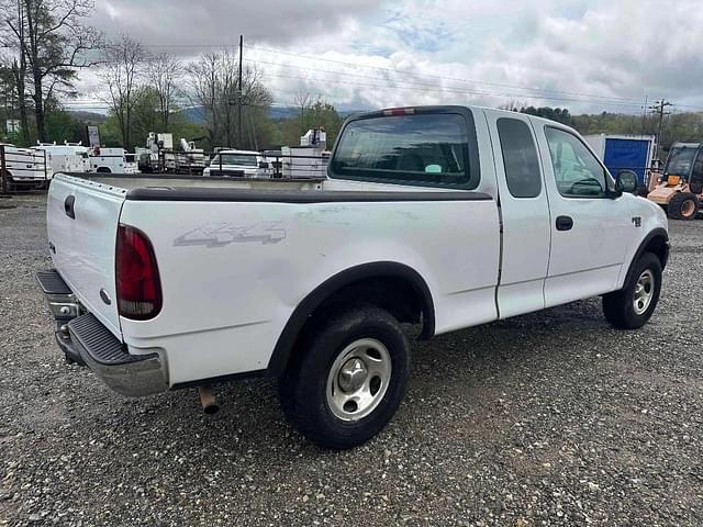 Image of Ford F-150 equipment image 3