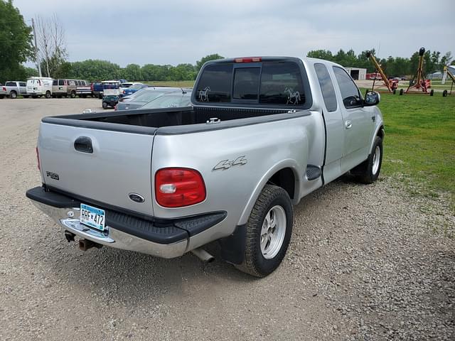 Image of Ford F-150 equipment image 2