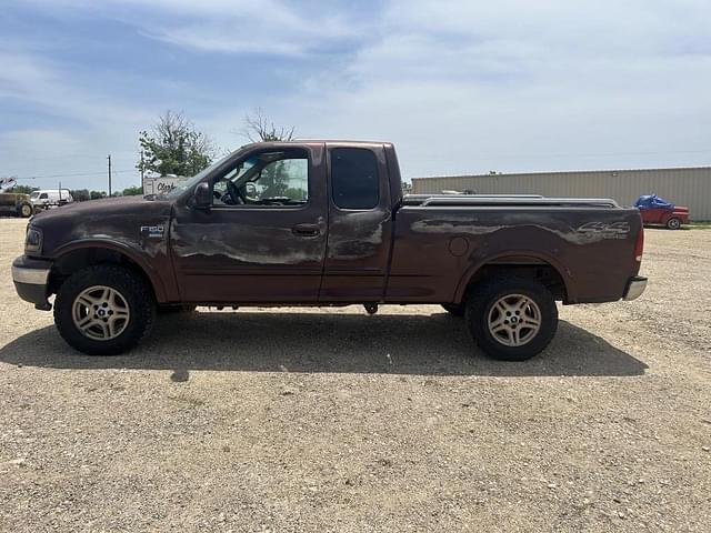 Image of Ford F-150 equipment image 1