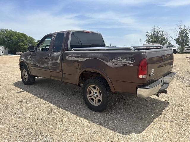 Image of Ford F-150 equipment image 2