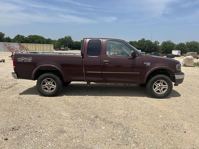 Image of Ford F-150 equipment image 4