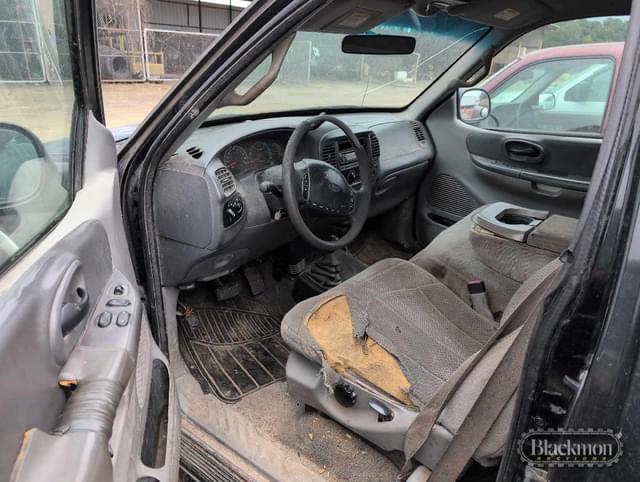 Image of Ford F-150 equipment image 2
