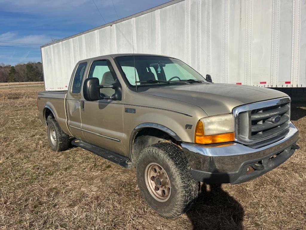 Image of Ford F-250 Primary image