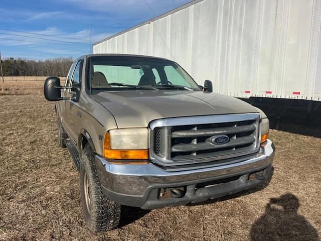 Image of Ford F-250 equipment image 1