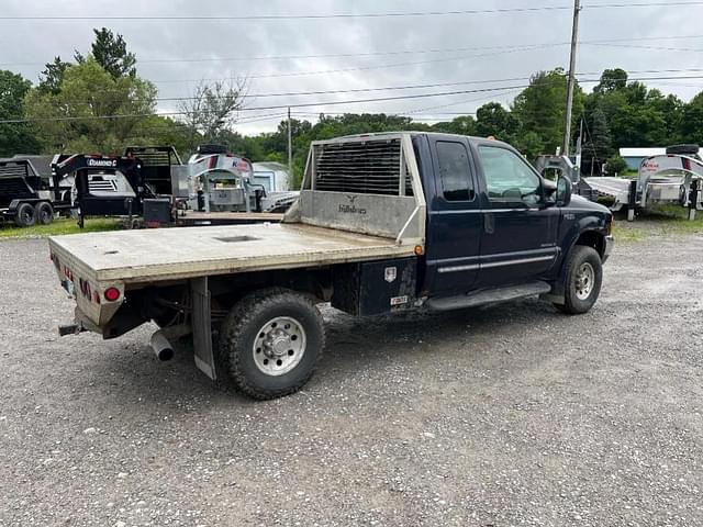 Image of Ford F-250 equipment image 1