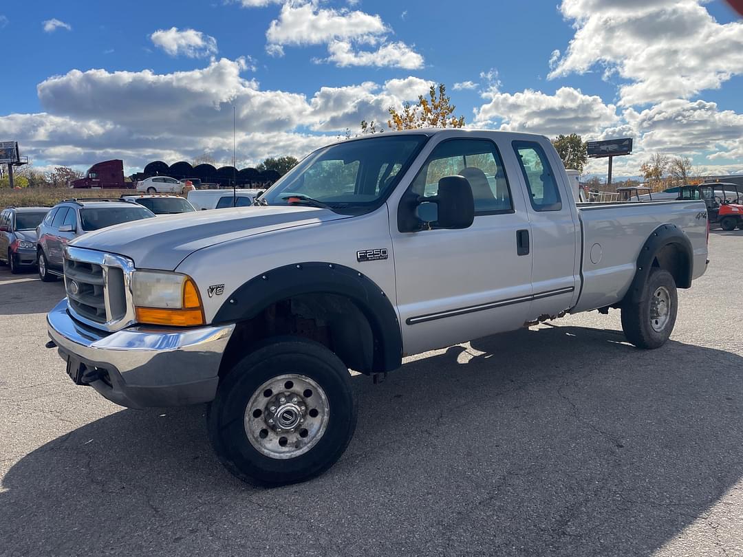 Image of Ford F-250 Primary image