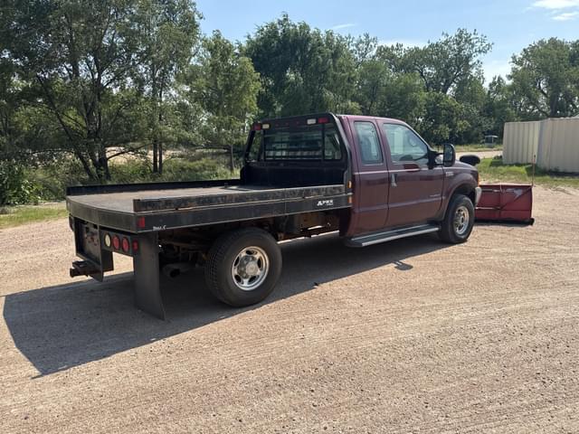 Image of Ford F-250 equipment image 4