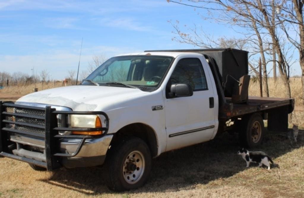 2000 Ford F-250 Equipment Image0