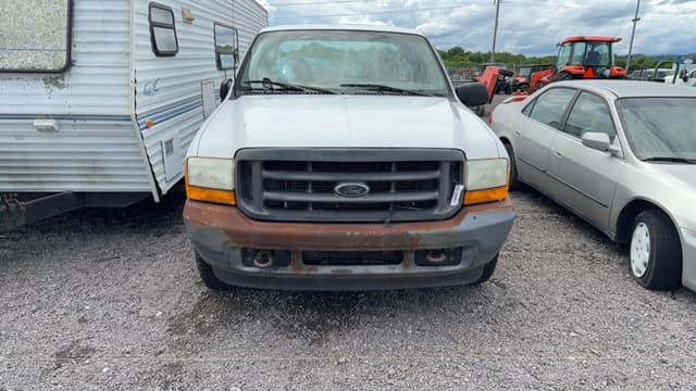 Image of Ford F-250 equipment image 1
