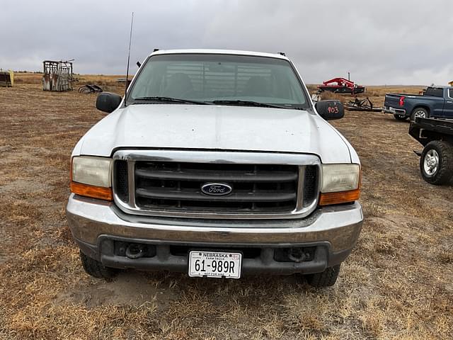 Image of Ford F-250 equipment image 3