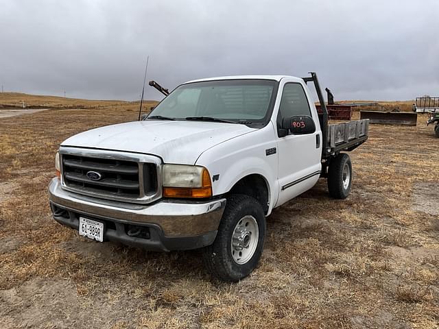 Image of Ford F-250 equipment image 1