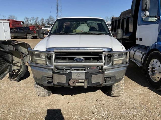 Image of Ford F-250 equipment image 1