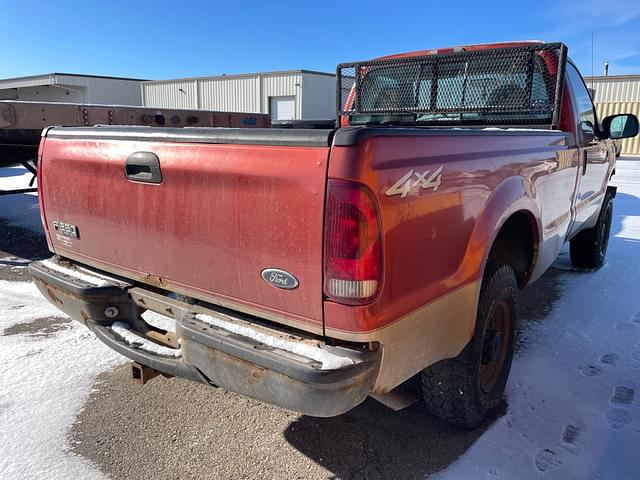 Image of Ford F-250 equipment image 4