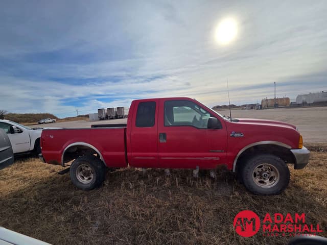 Image of Ford F-250 equipment image 2