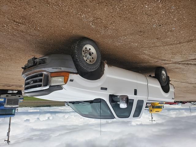 Image of Ford F-250 equipment image 1