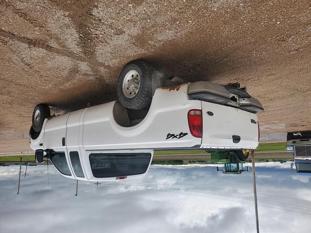 Image of Ford F-250 equipment image 2