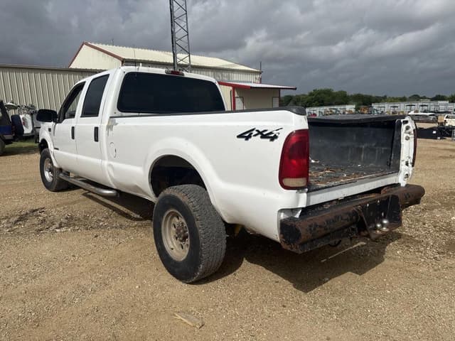 Image of Ford F-250 equipment image 2