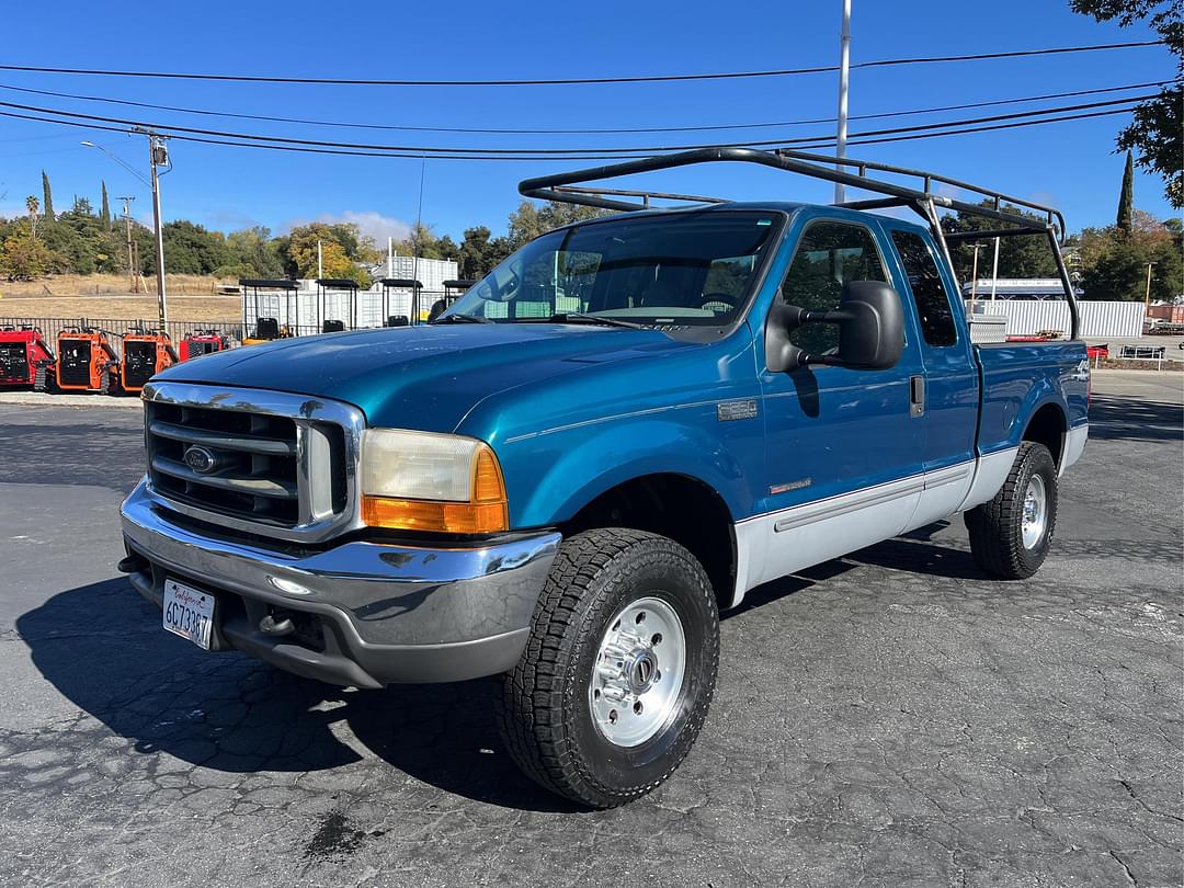 Image of Ford F-250 Primary image