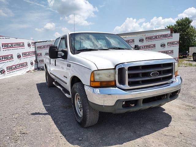 Image of Ford F-250 equipment image 2
