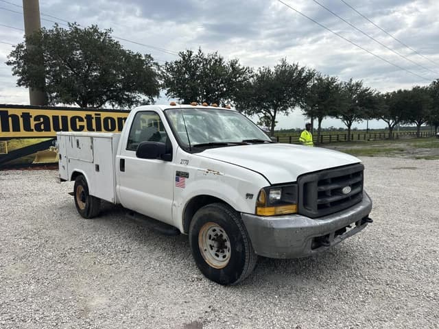 Image of Ford F-250 equipment image 3