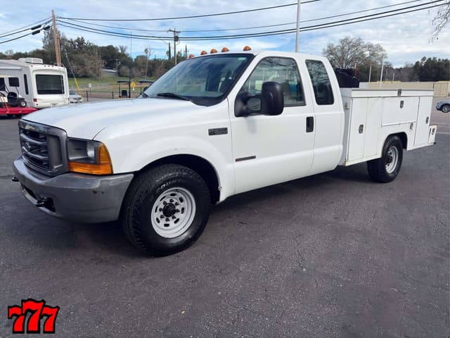 Image of Ford F-350 equipment image 1