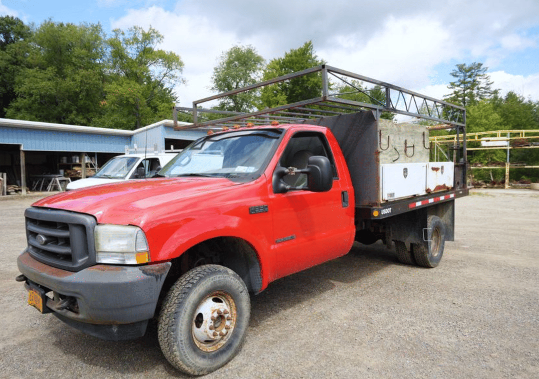Image of Ford F-350 Primary image