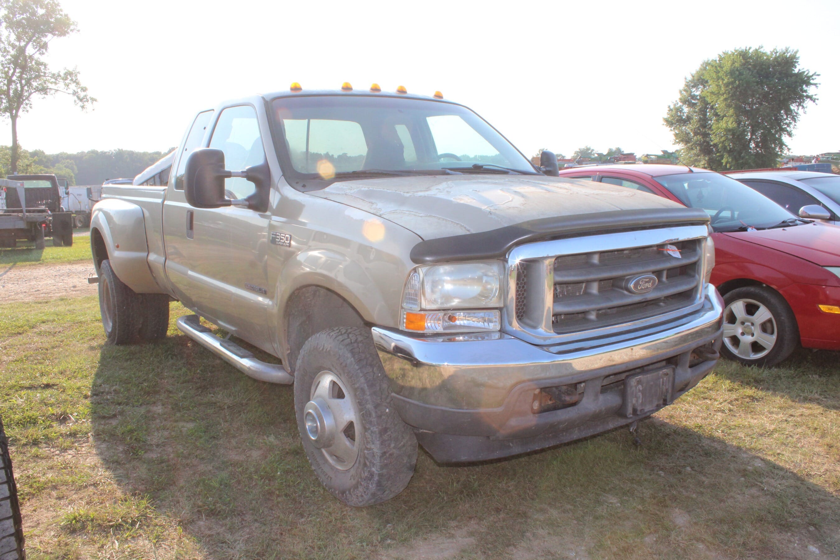 2000 Ford F-350 Equipment Image0