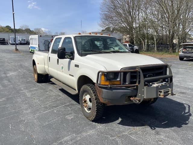 Image of Ford F-350 equipment image 3