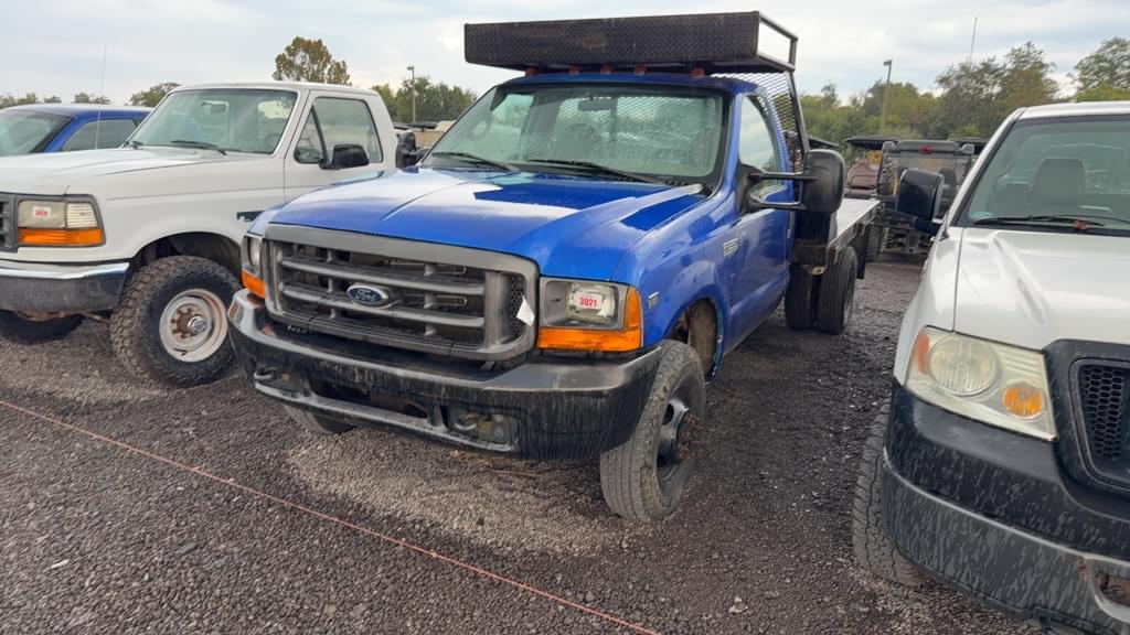 Image of Ford F-350 Primary image