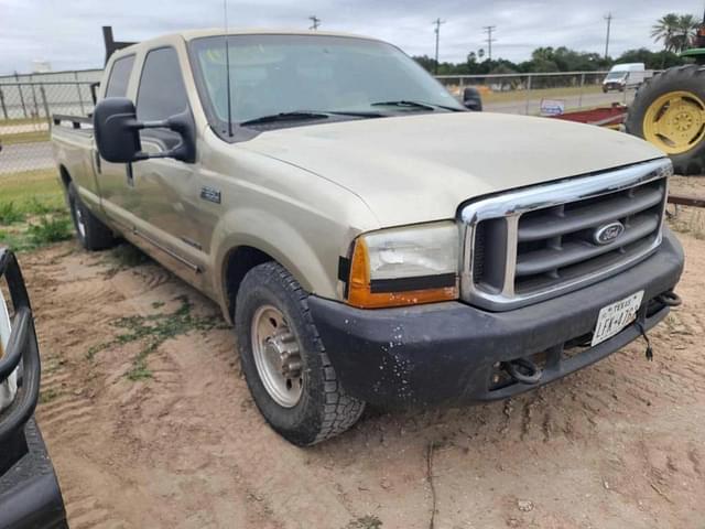 Image of Ford F-350 equipment image 1